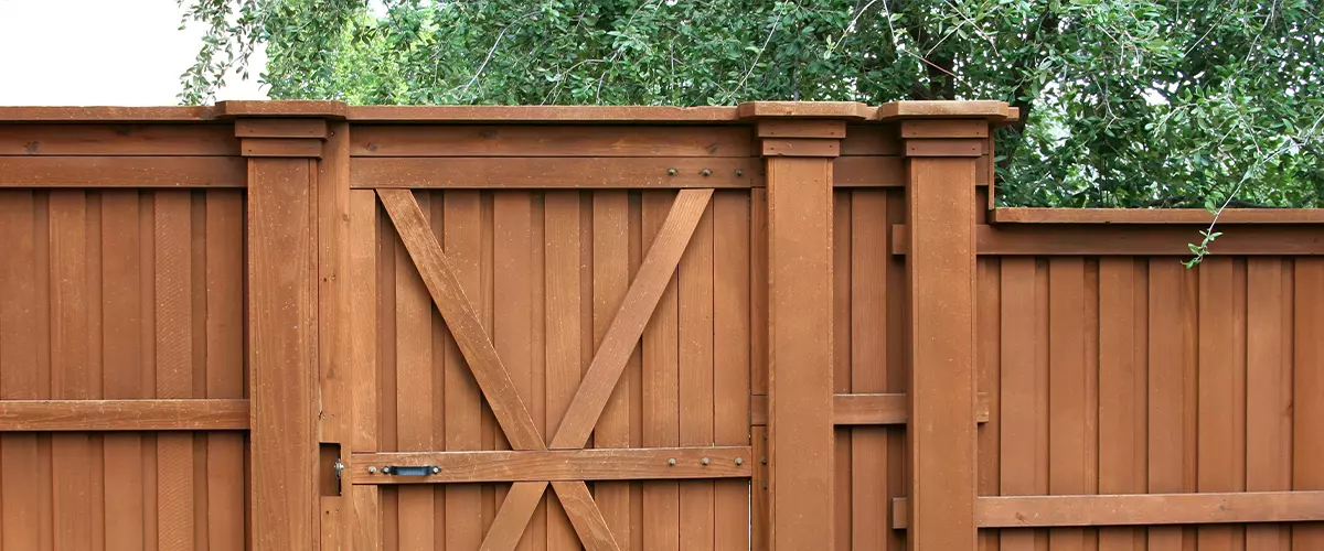 cedar brown wood fence