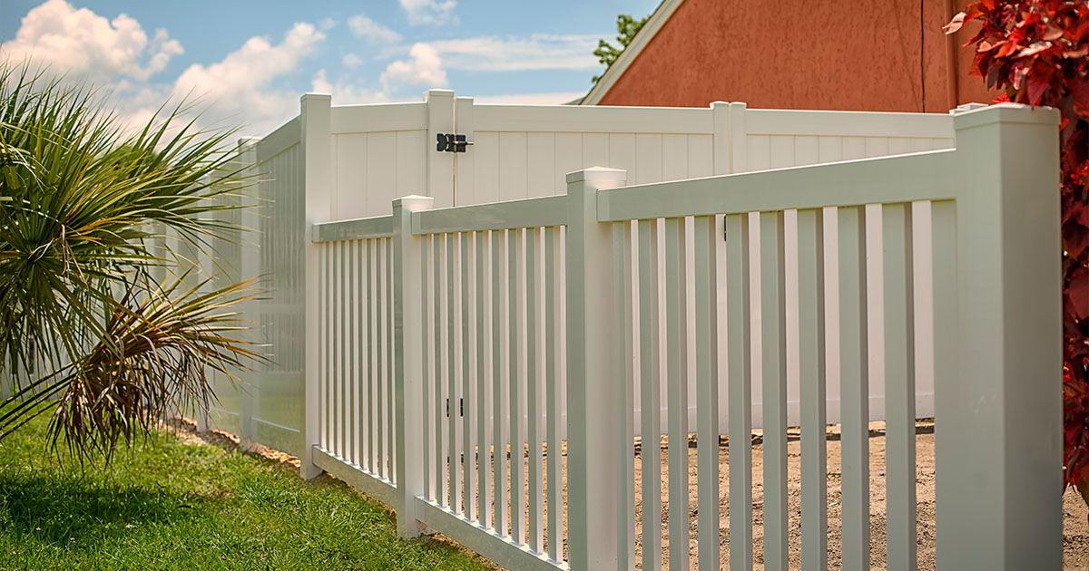 white vinyl fencing garden